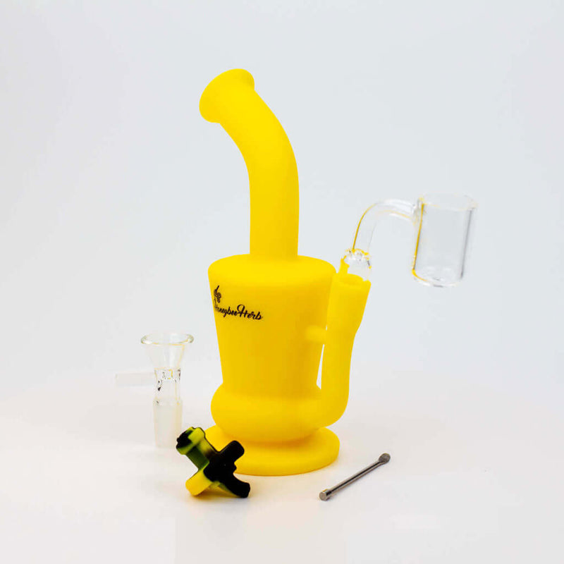 Silicone travel bong rig kit with 14mm quartz nail, glass flower bowl, metal dab tool from Honeybee Herb.