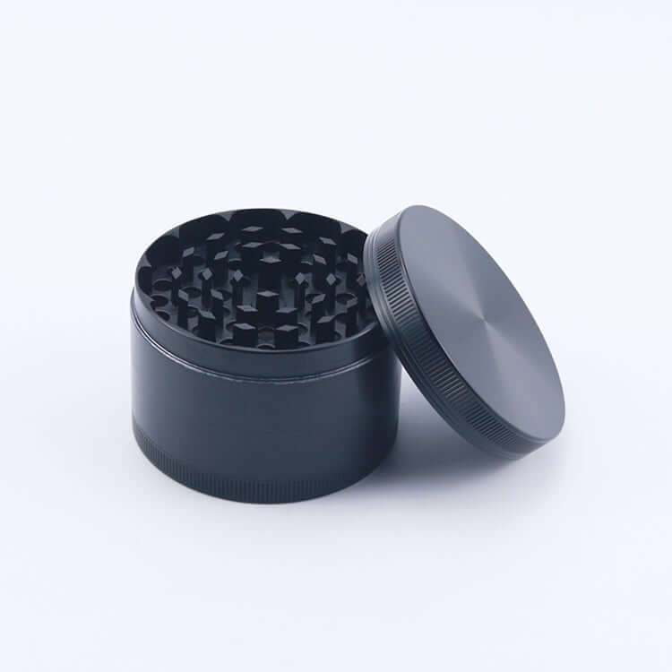 Large 4 Piece Zinc Alloy Metal Grinder